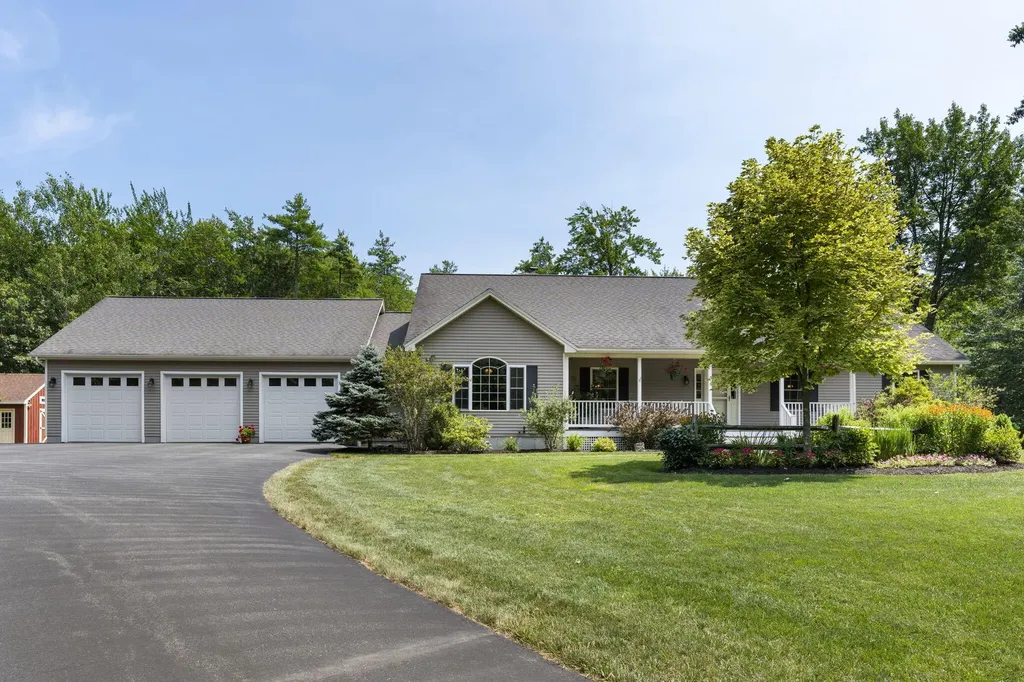 50 Fairway Drive Arundel ME 04046