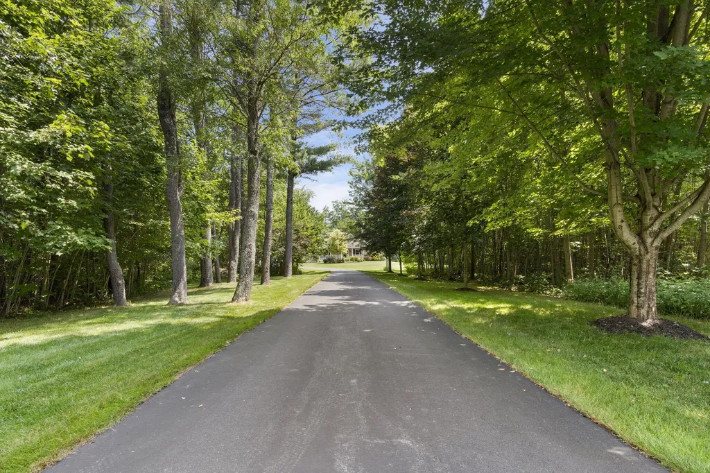 50 Fairway Drive Arundel ME 04046