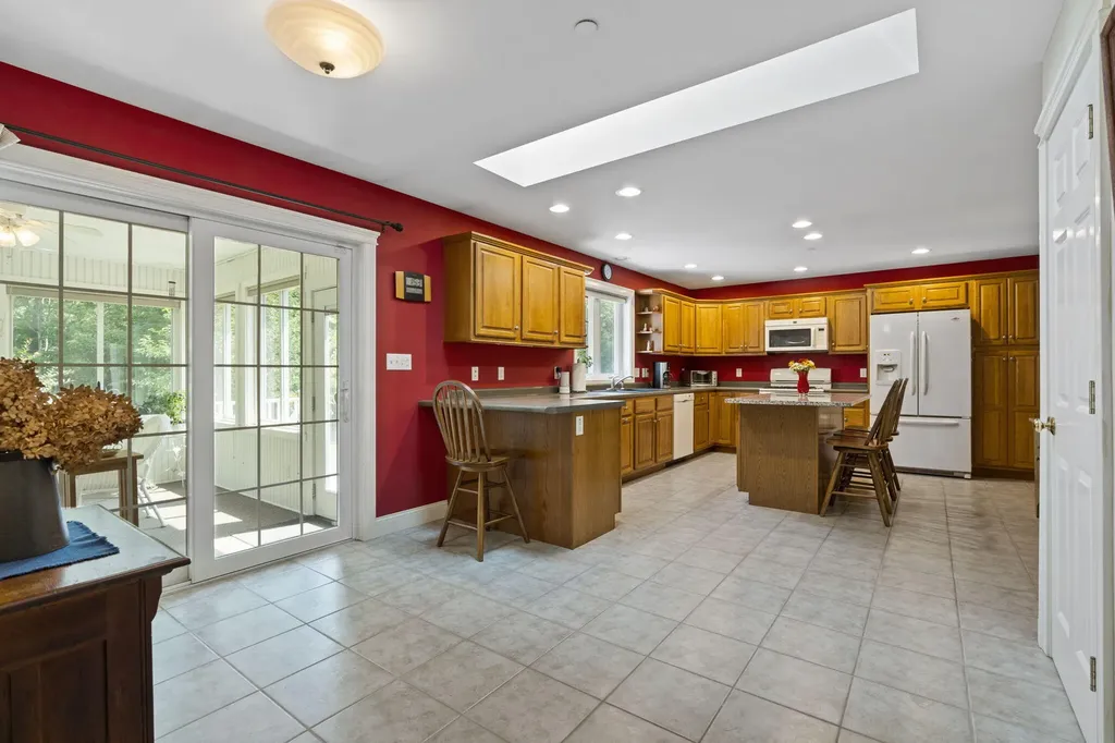 50 Fairway Drive Arundel ME 04046