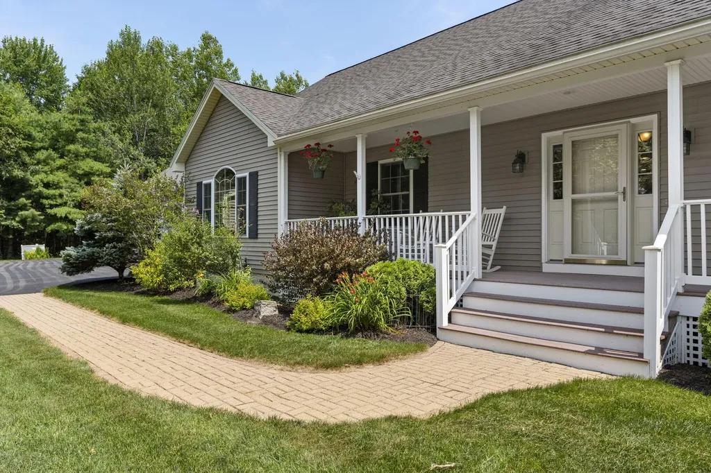 50 Fairway Drive Arundel ME 04046