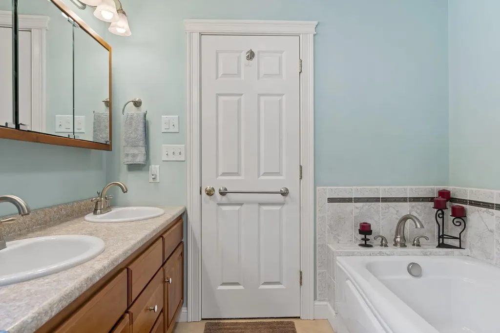 50 Fairway Drive Arundel ME 04046