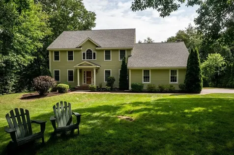 18 Jeffrey Drive York ME 03909