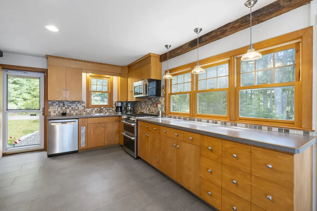 45 Tylers Way West Bath ME 04530
