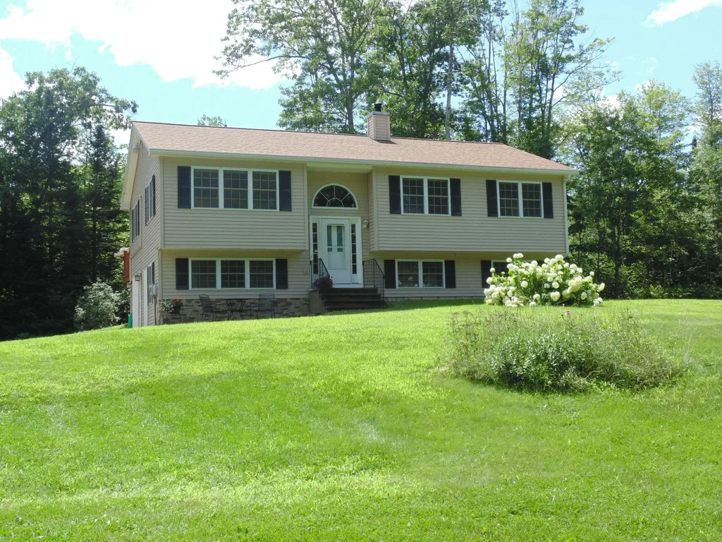 1192 N Main Street Winterport ME 04496