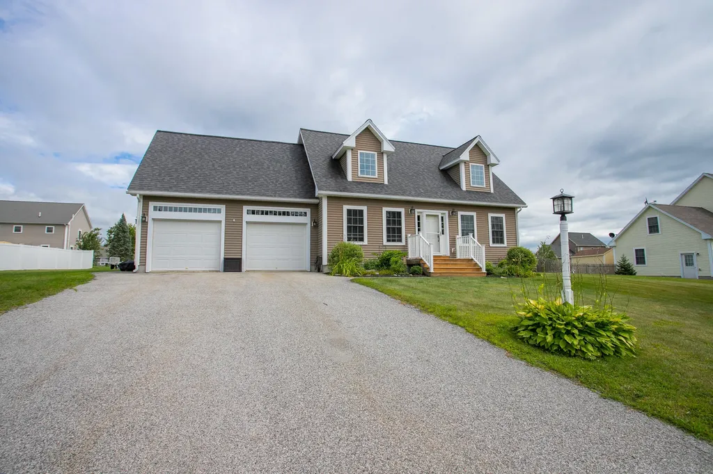 73 Virginia Lane Bangor ME 04401