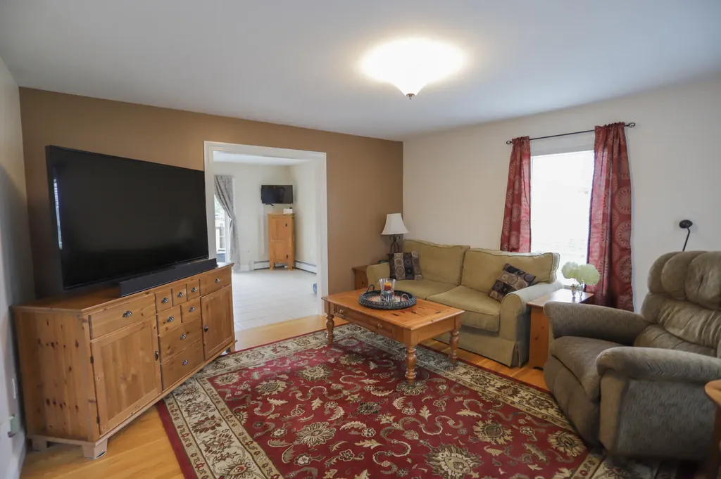 73 Virginia Lane Bangor ME 04401
