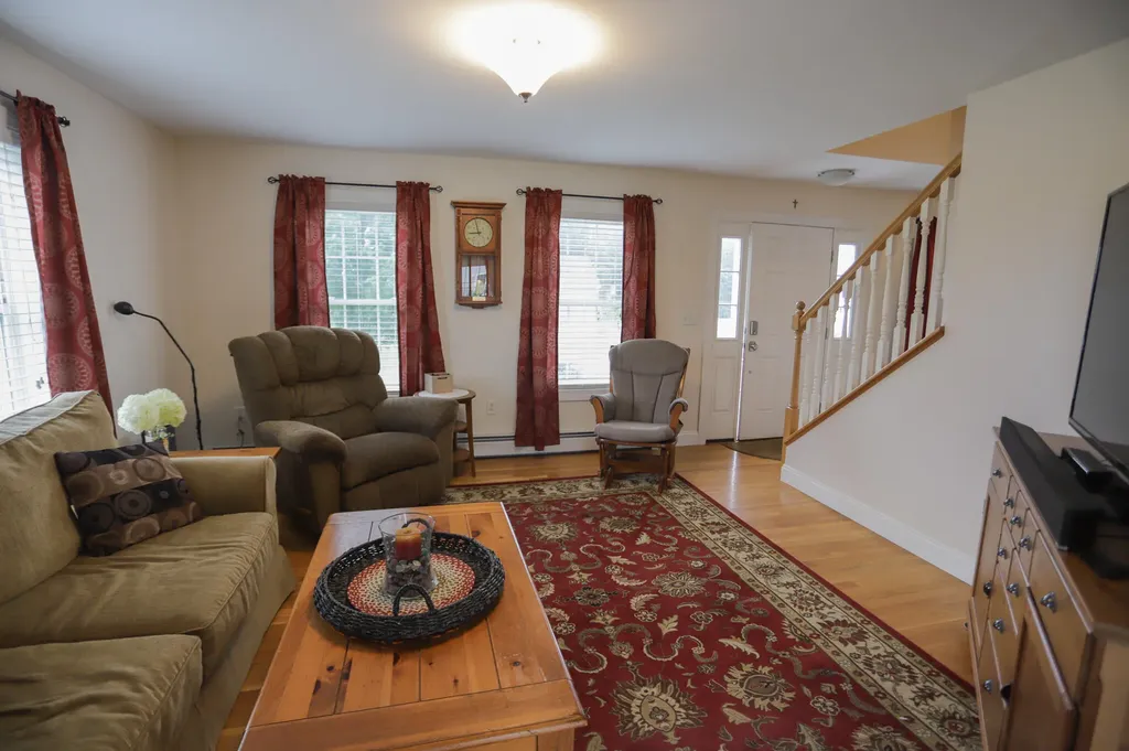 73 Virginia Lane Bangor ME 04401
