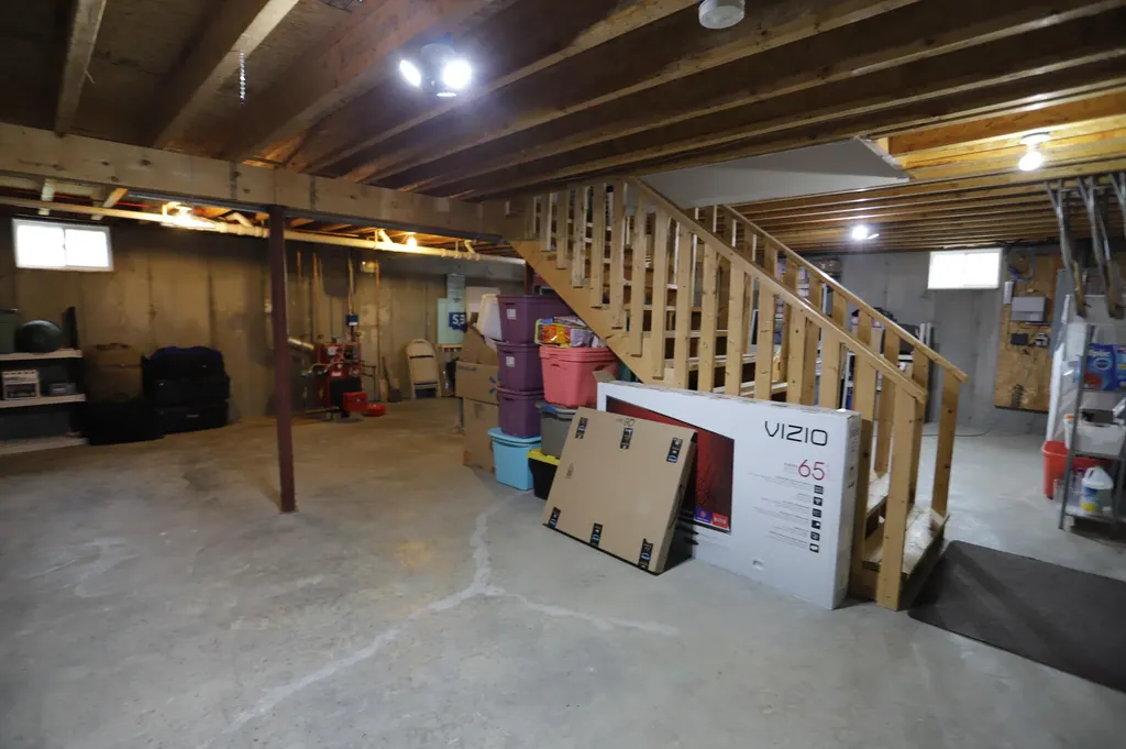 73 Virginia Lane Bangor ME 04401