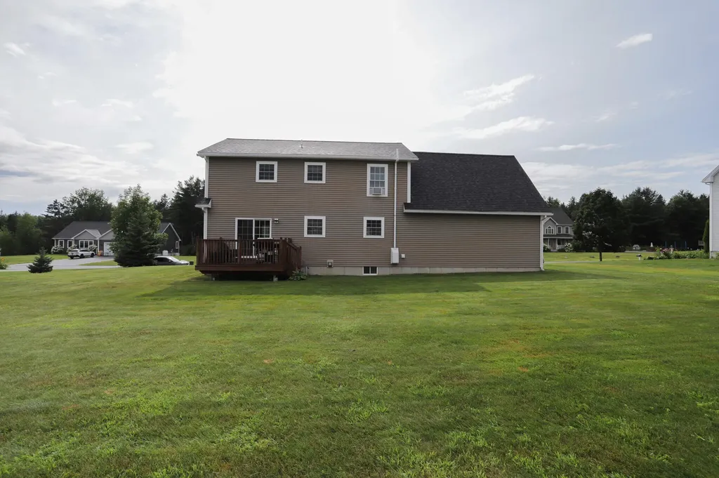 73 Virginia Lane Bangor ME 04401