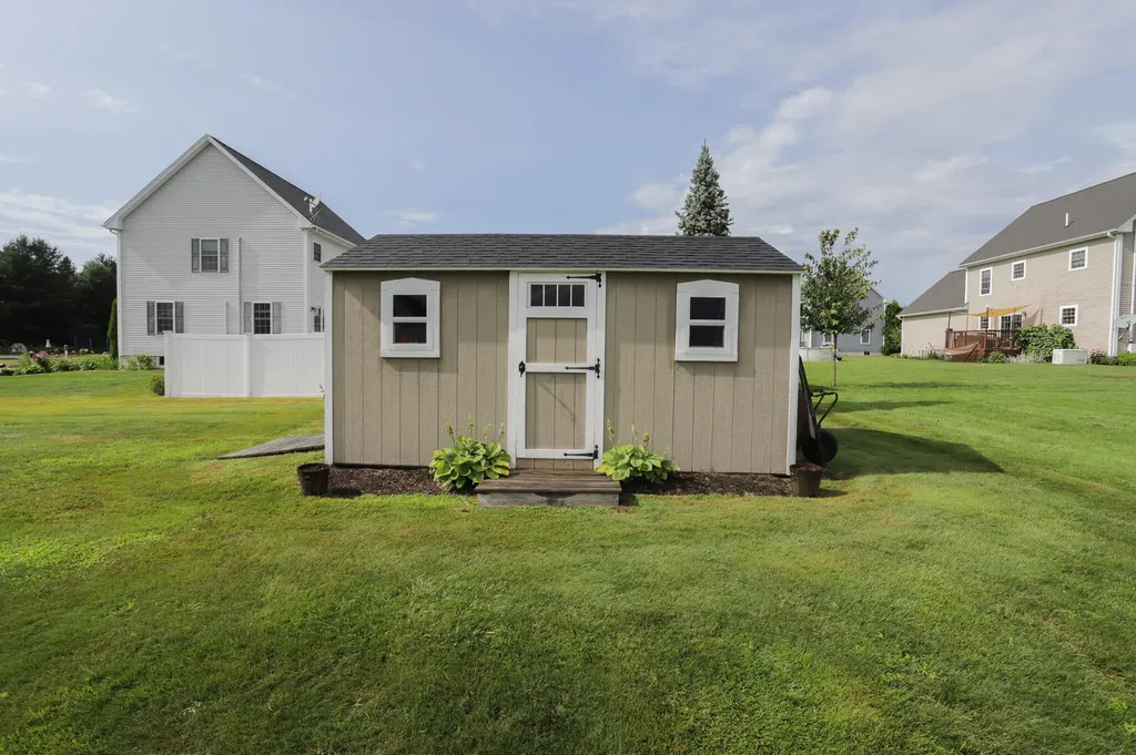 73 Virginia Lane Bangor ME 04401