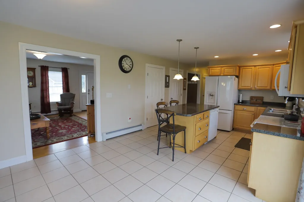 73 Virginia Lane Bangor ME 04401