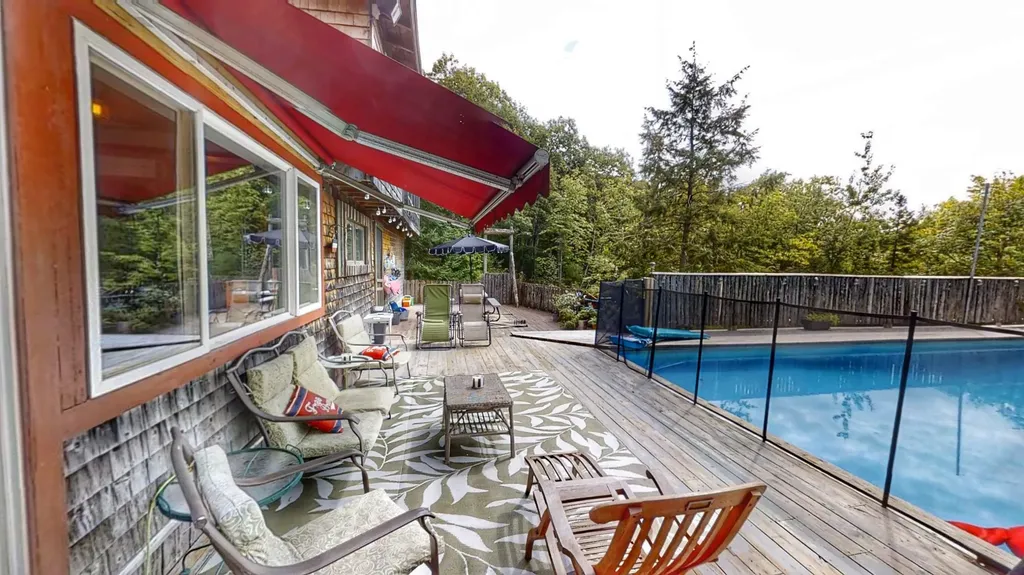 79 Sunset Road Dedham ME 04429