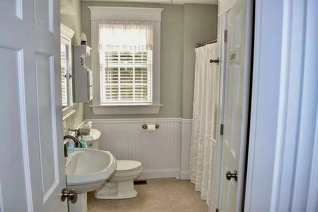 18 Ann's Point Road Tremont ME 04653