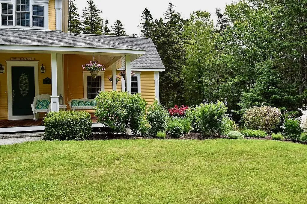 18 Ann's Point Road Tremont ME 04653