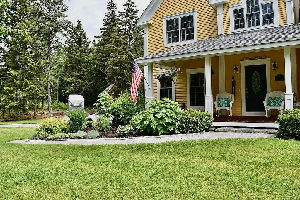 18 Ann's Point Road Tremont ME 04653