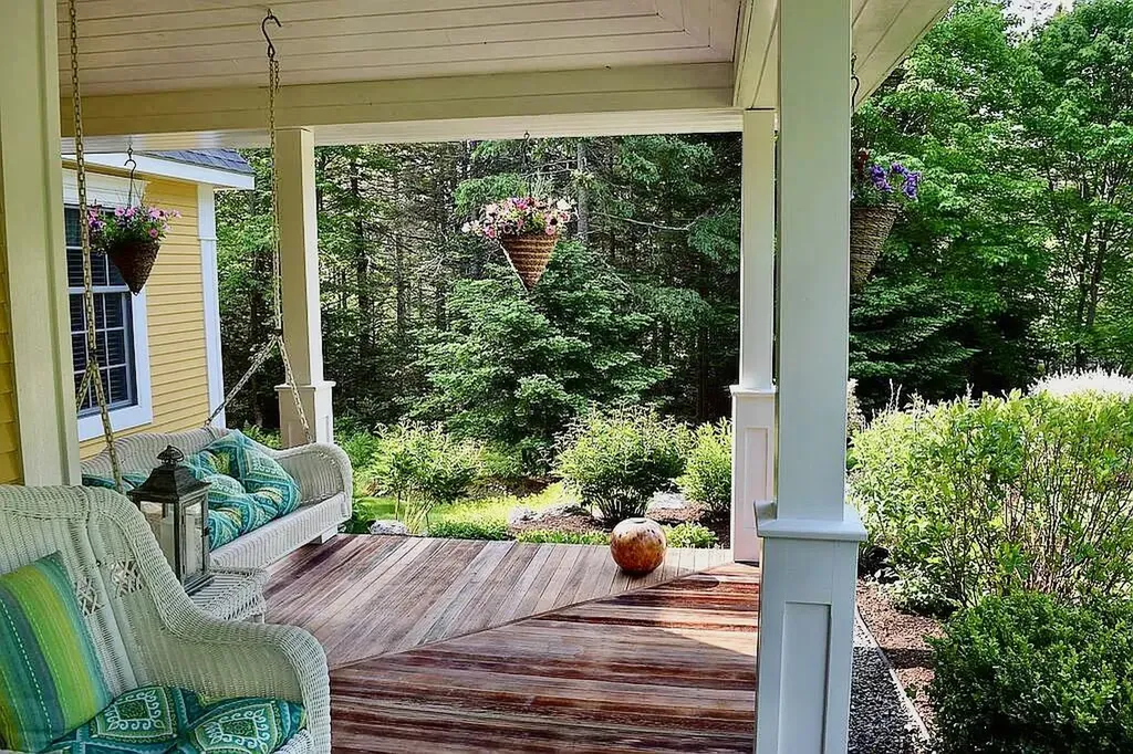 18 Ann's Point Road Tremont ME 04653