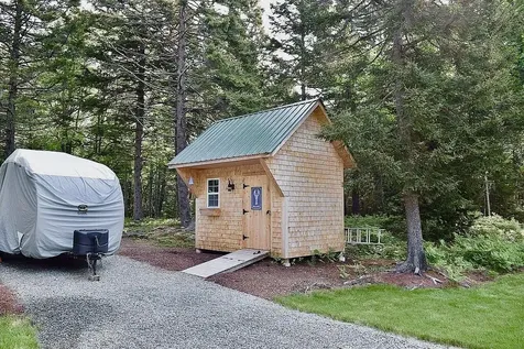 18 Ann's Point Road Tremont ME 04653