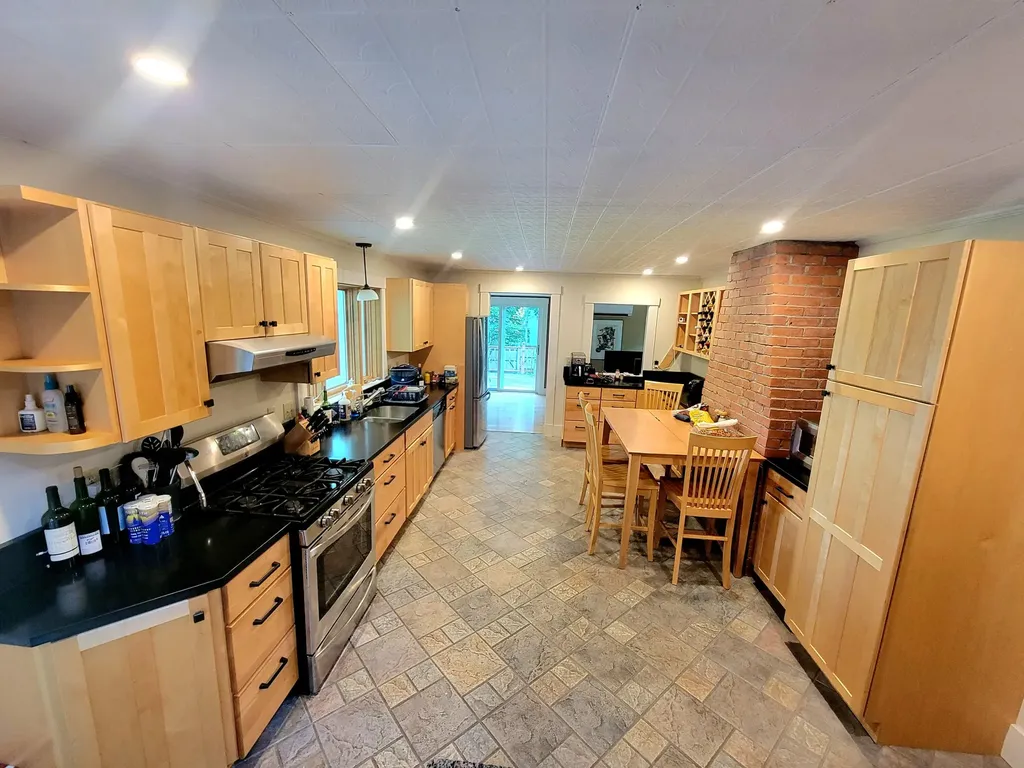 12 Riverview Street Veazie ME 04401