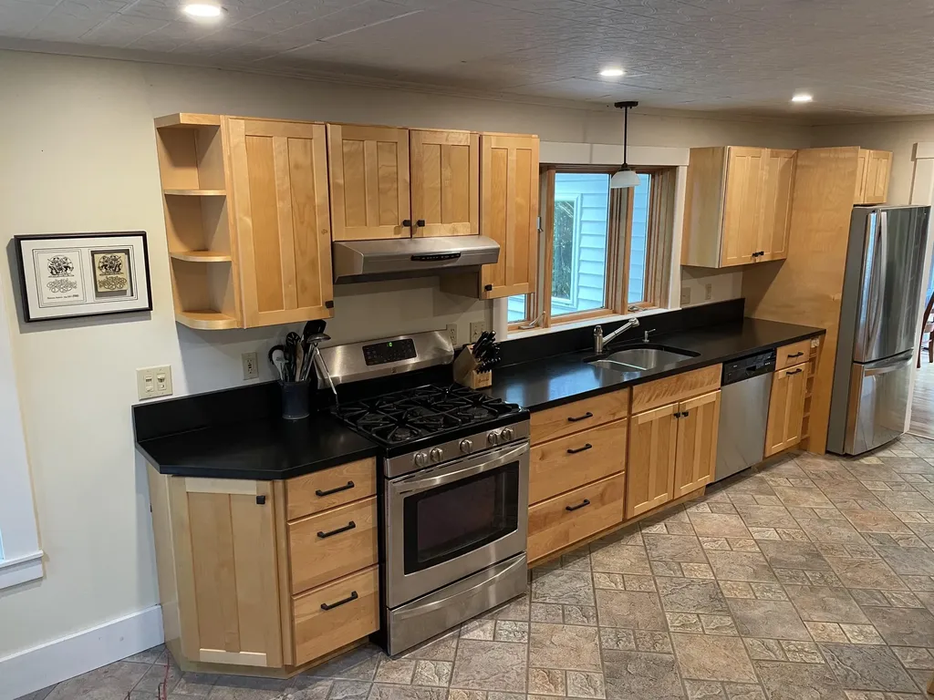 12 Riverview Street Veazie ME 04401