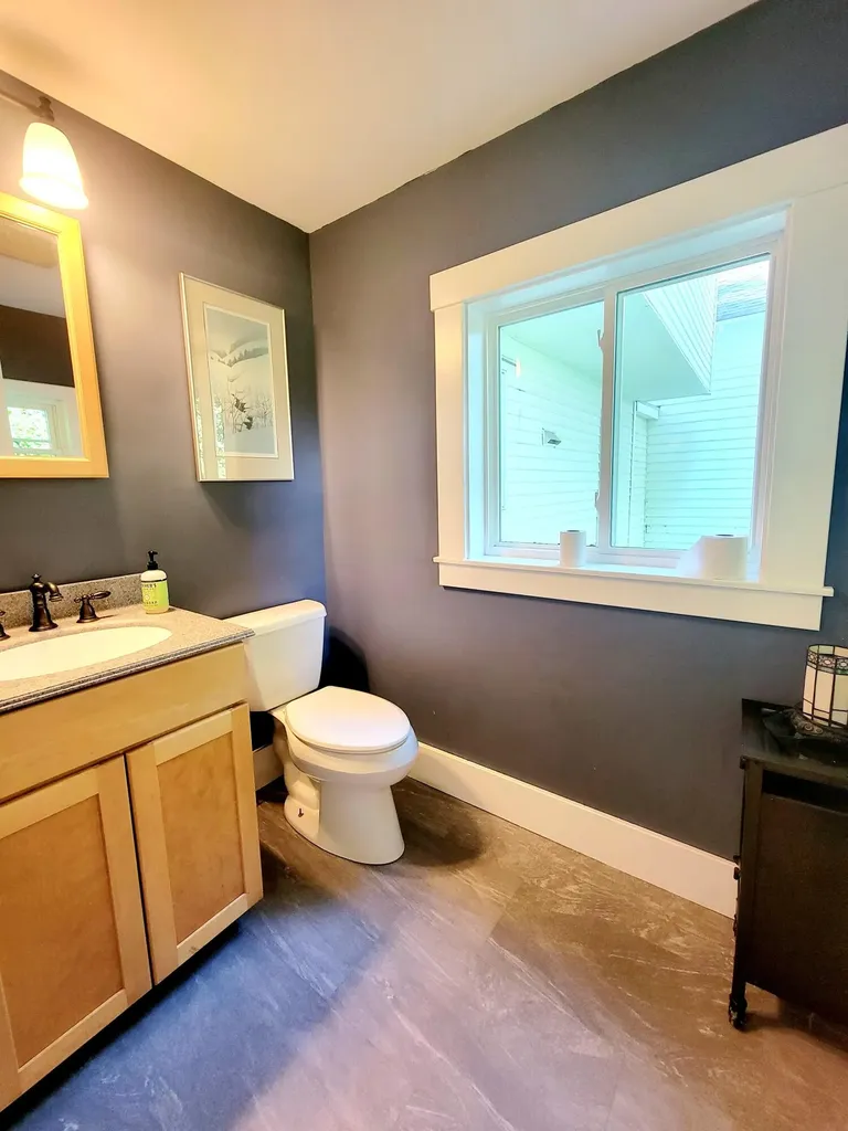 12 Riverview Street Veazie ME 04401