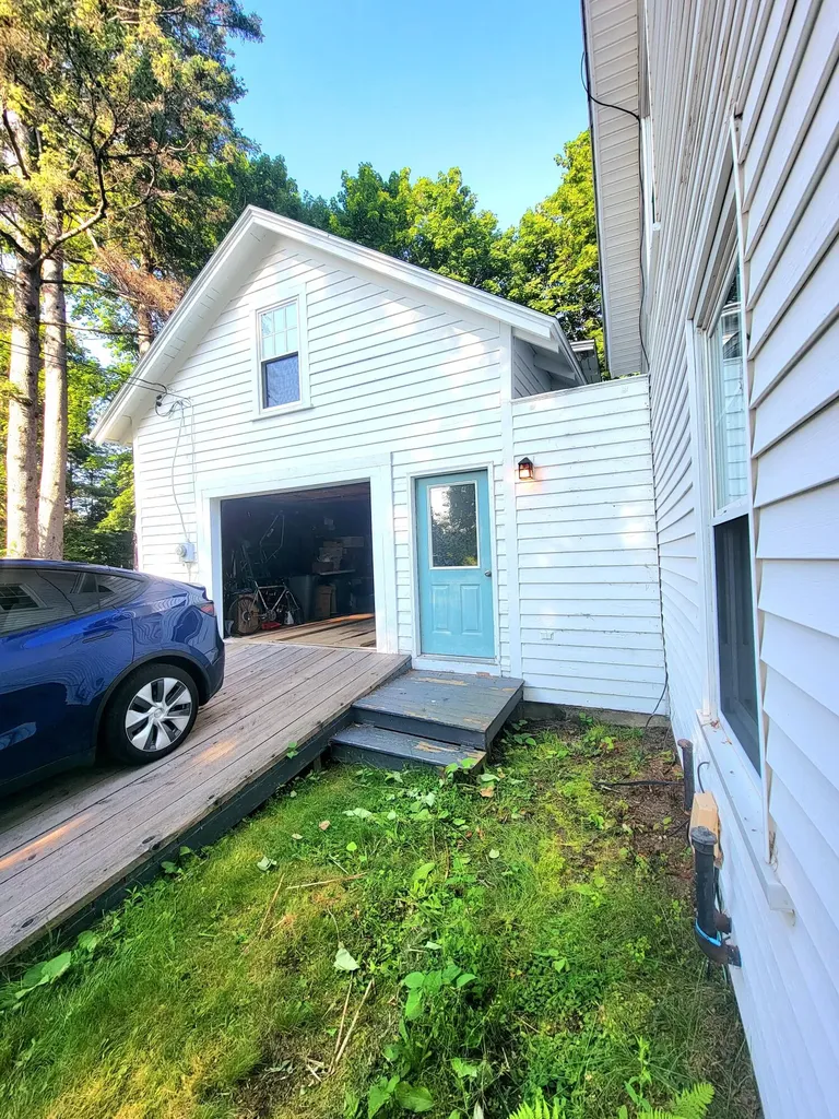 12 Riverview Street Veazie ME 04401