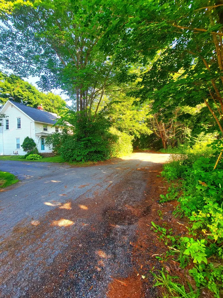 12 Riverview Street Veazie ME 04401