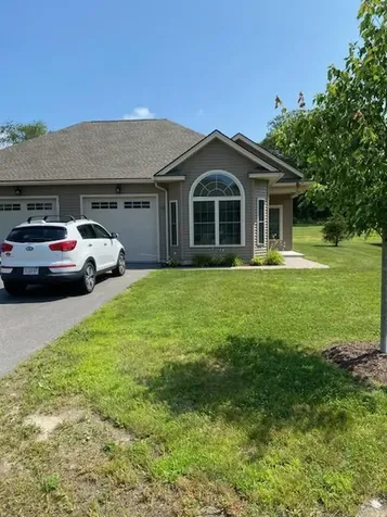 14 Killarney Court Veazie ME 04401