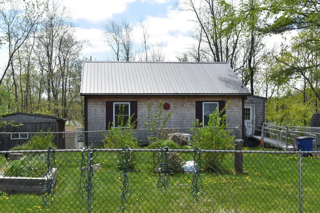 6 Coolidge Road Wayne ME 04284