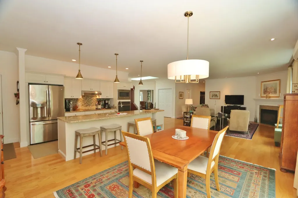 21 Primrose Place Bangor ME 04401