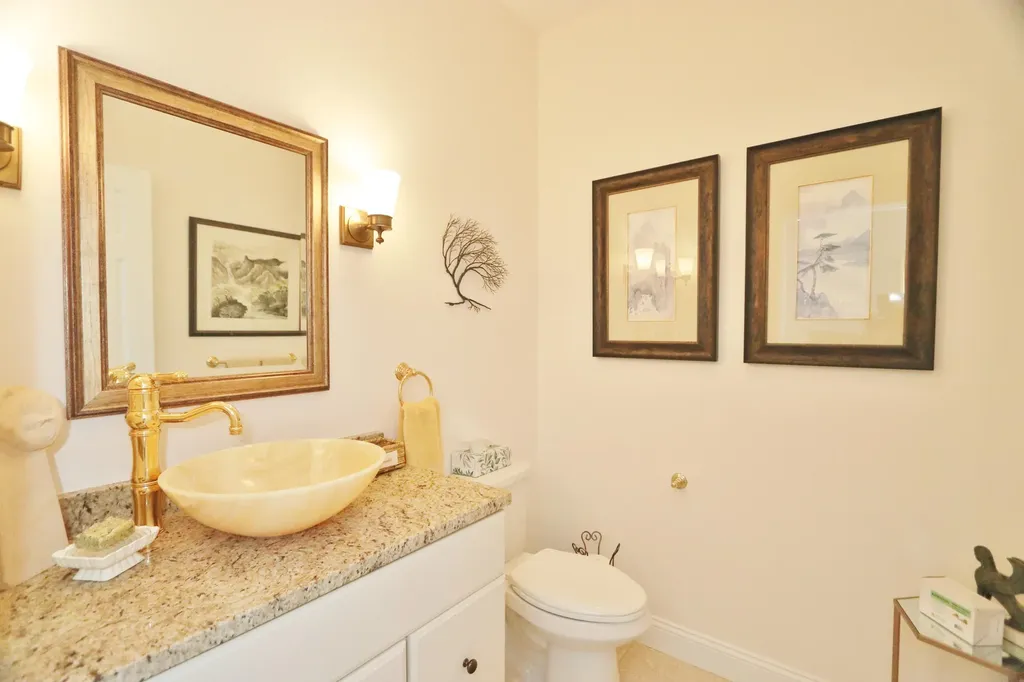 21 Primrose Place Bangor ME 04401