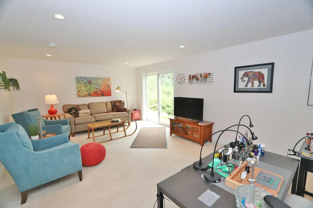 21 Primrose Place Bangor ME 04401