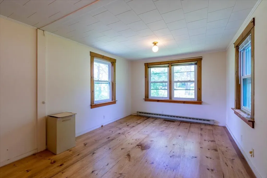 1014 Main Street Waldoboro ME 04572