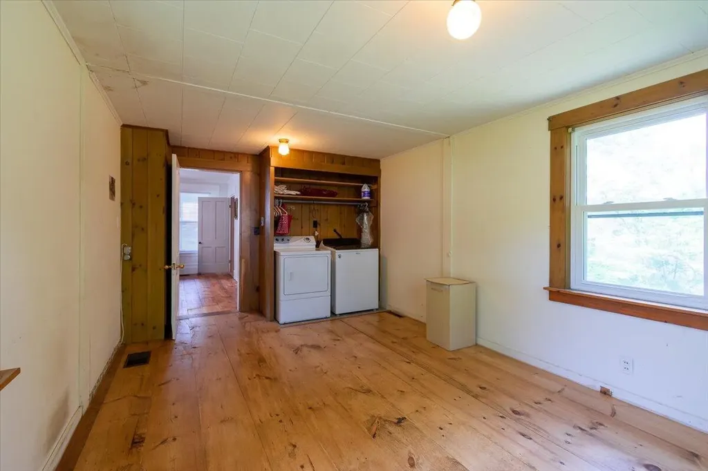 1014 Main Street Waldoboro ME 04572