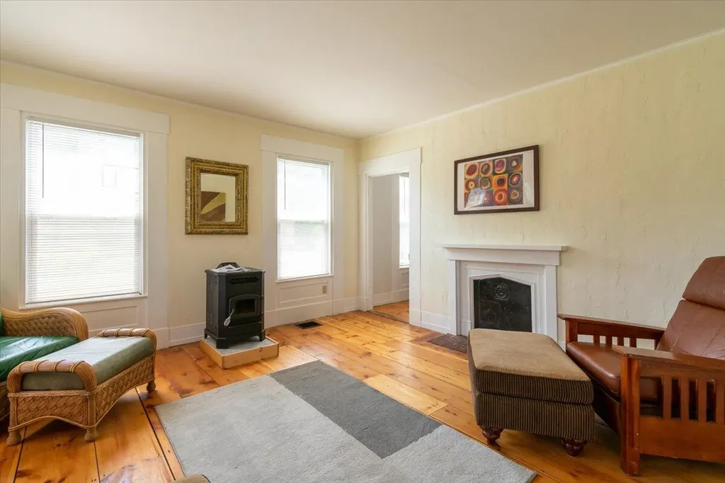 1014 Main Street Waldoboro ME 04572