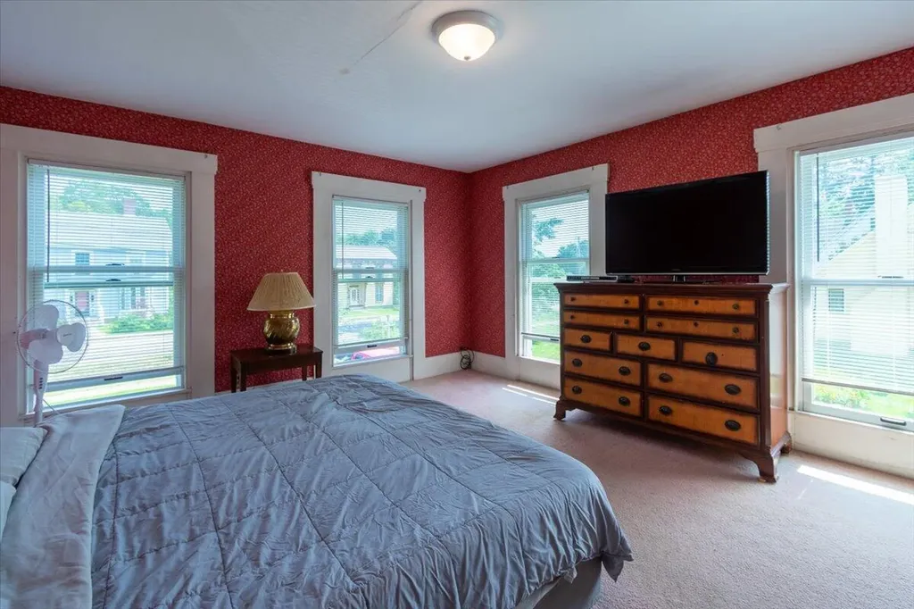 1014 Main Street Waldoboro ME 04572