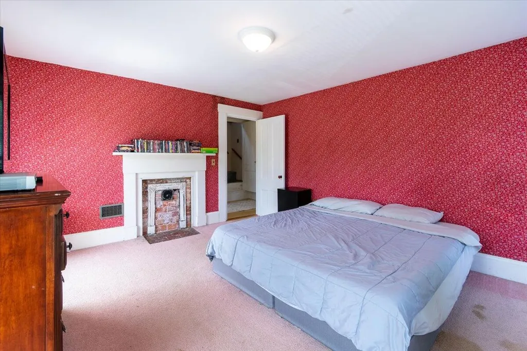 1014 Main Street Waldoboro ME 04572