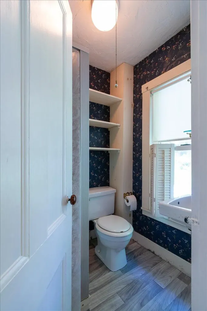 1014 Main Street Waldoboro ME 04572