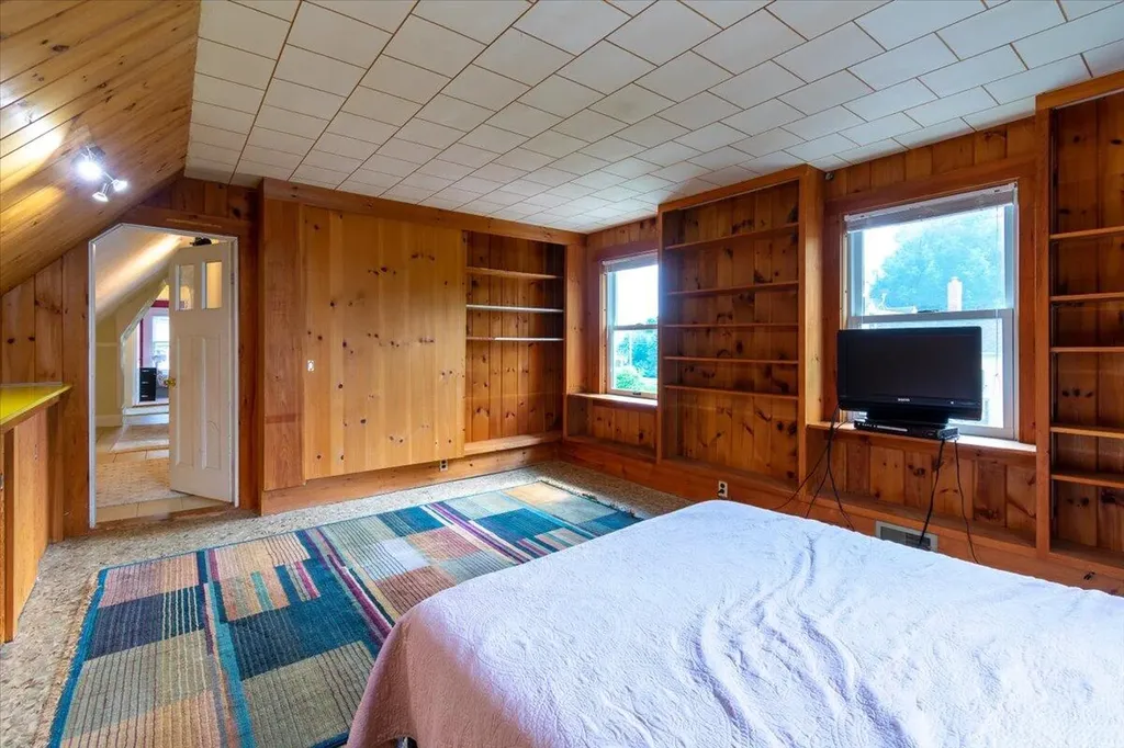 1014 Main Street Waldoboro ME 04572