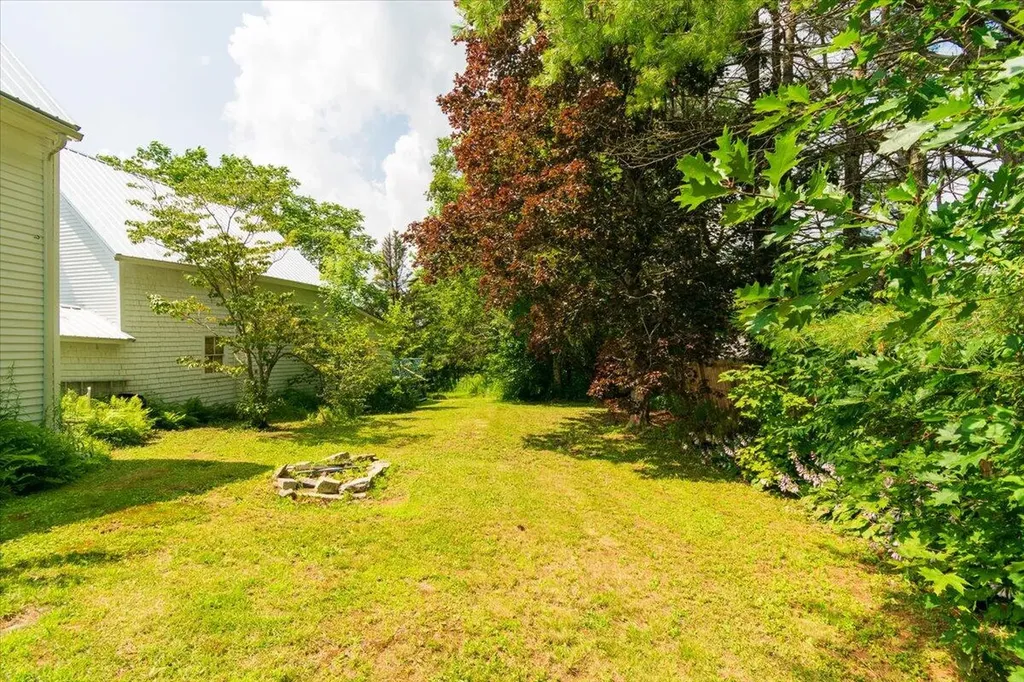 1014 Main Street Waldoboro ME 04572