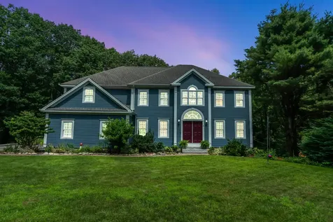 18 Lower Falls Road Falmouth ME 04105