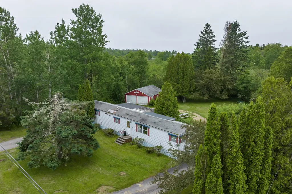 134 County Road Eastport ME 04631