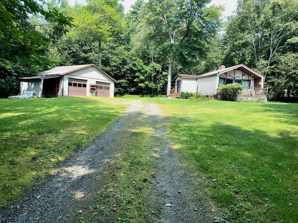 42 Merritt Street Canaan ME 04924