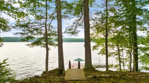 7 Scenic View Drive Naples ME 04055