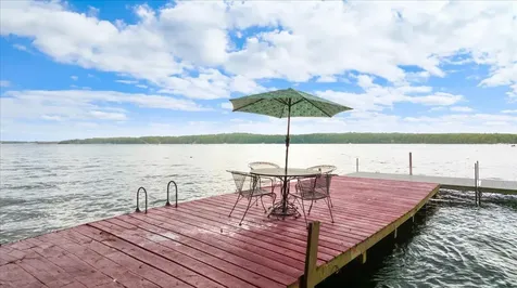 7 Scenic View Drive Naples ME 04055