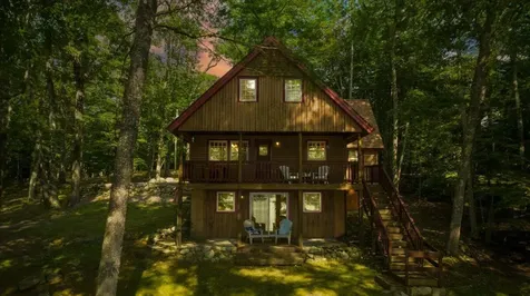 7 Scenic View Drive Naples ME 04055
