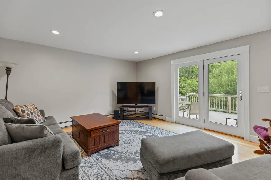 548 Methodist Road Westbrook ME 04092