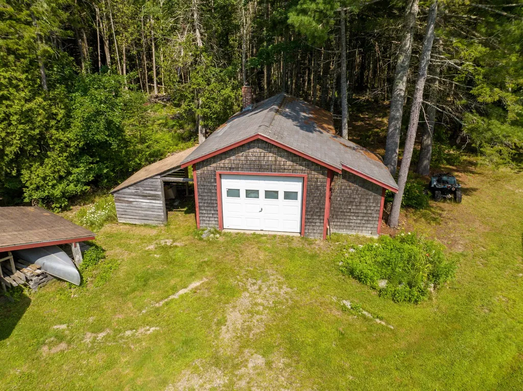 24 Mesa Farm Lane Blue Hill ME 04614
