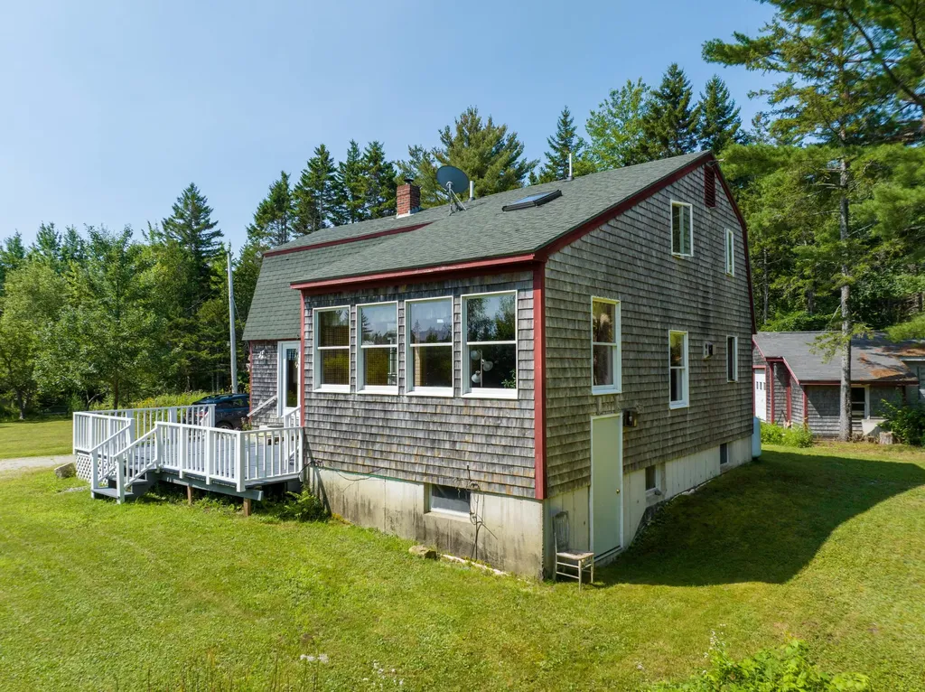 24 Mesa Farm Lane Blue Hill ME 04614
