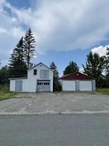 112 Bates Street Millinocket ME 04462