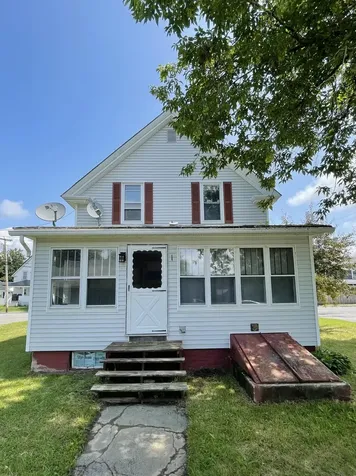 112 Bates Street Millinocket ME 04462